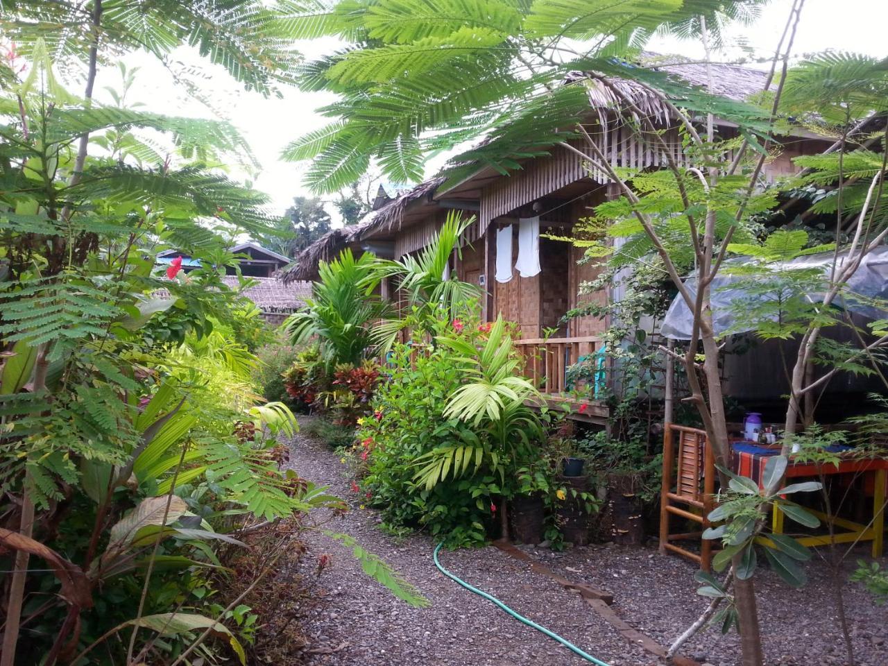 Ngwe Saung Garden Guest House ングウェ・サウン エクステリア 写真