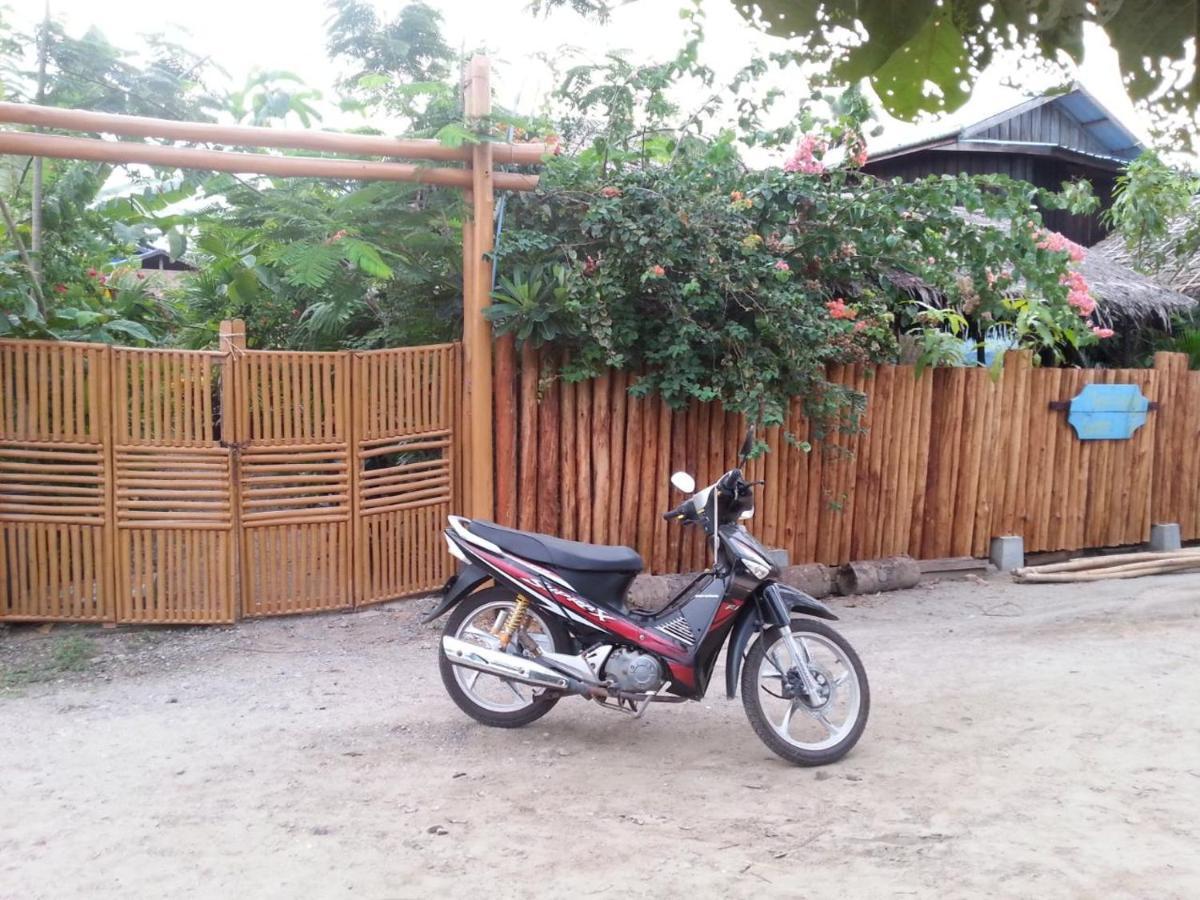 Ngwe Saung Garden Guest House ングウェ・サウン エクステリア 写真